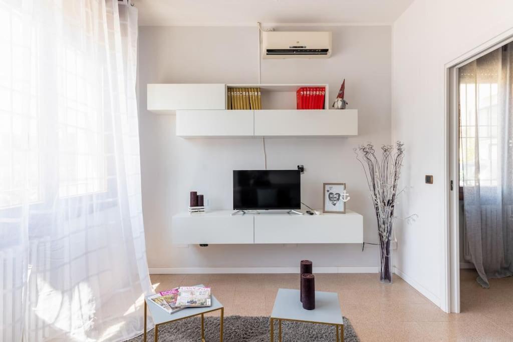 伊莫拉“Casa Moderna Con Parcheggio Privato”公寓 外观 照片